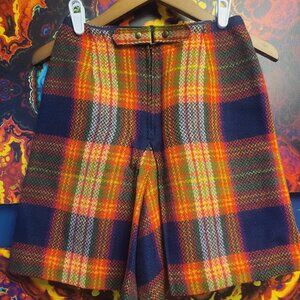 VINTAGE ~ Tami Originals ~ No Size - 24” Waist ~ Bright Plaid ~ Wool Skort ~NWOT